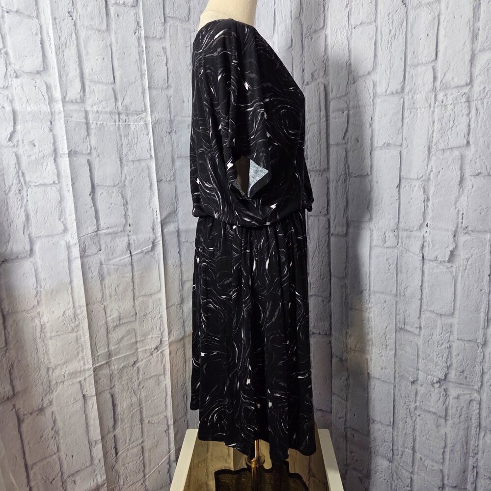 Simply Vera VeraWang NWT XL Black White Swirl V Neck Casual Summer T-Shirt Dress - Picture 5 of 12